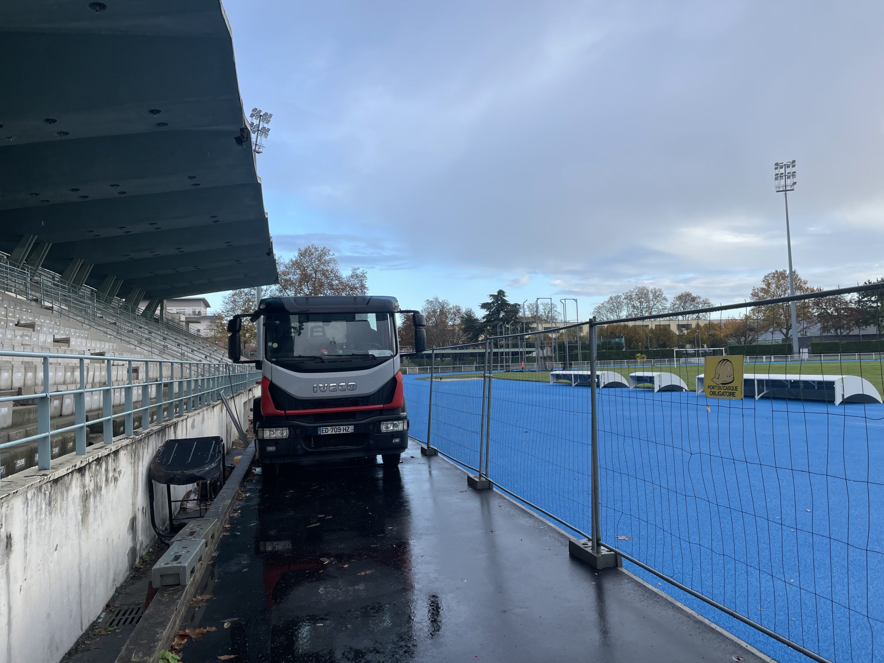 rénovation de la grande tribune du stade auguste delaune