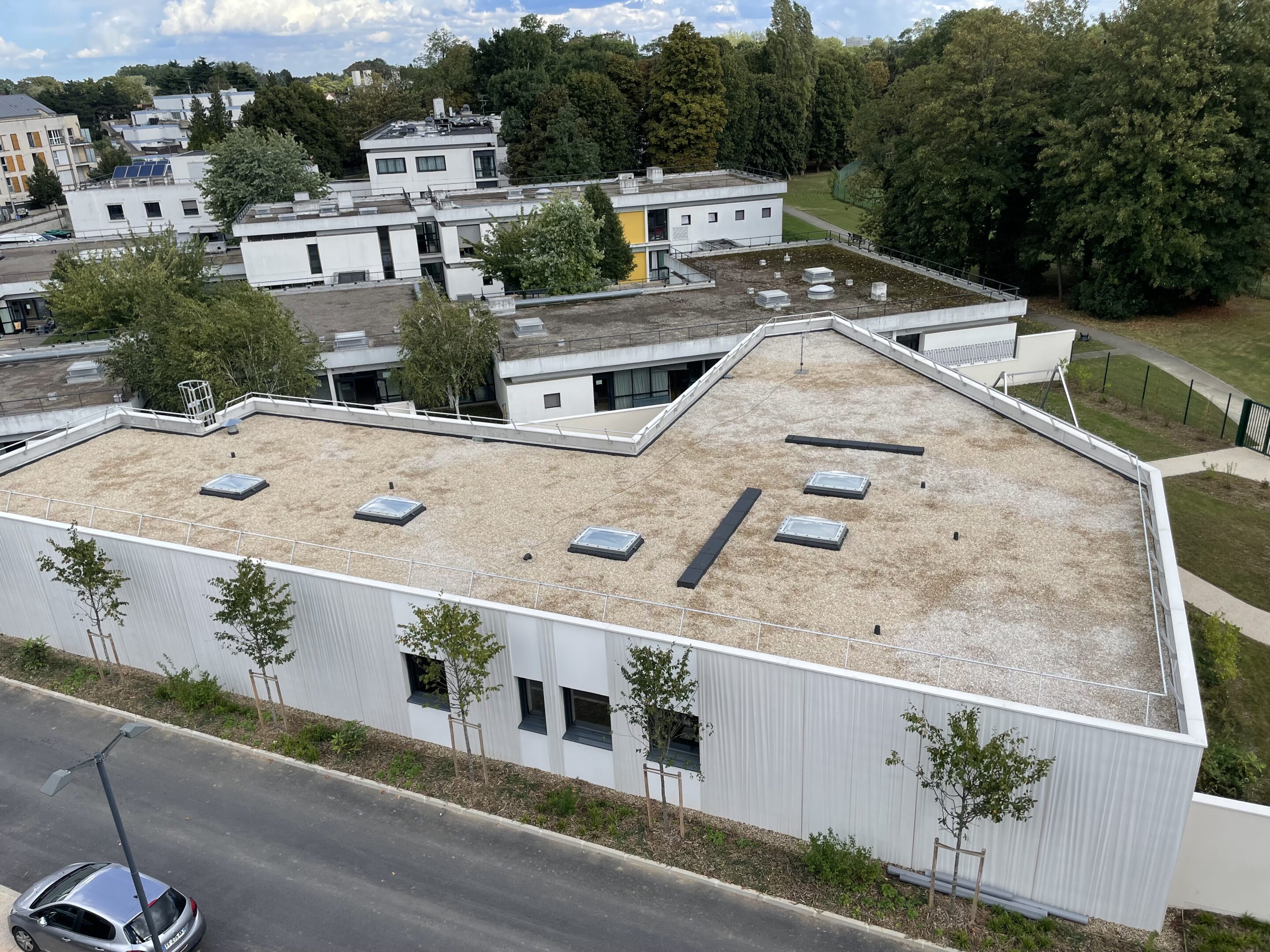 Unité Renforcée d'accueil transitoire Villepinte construite par l'Entreprise LOÏ Unité Renforcée d'accueil transitoire Villepinte construite par l'Entreprise LOÏ